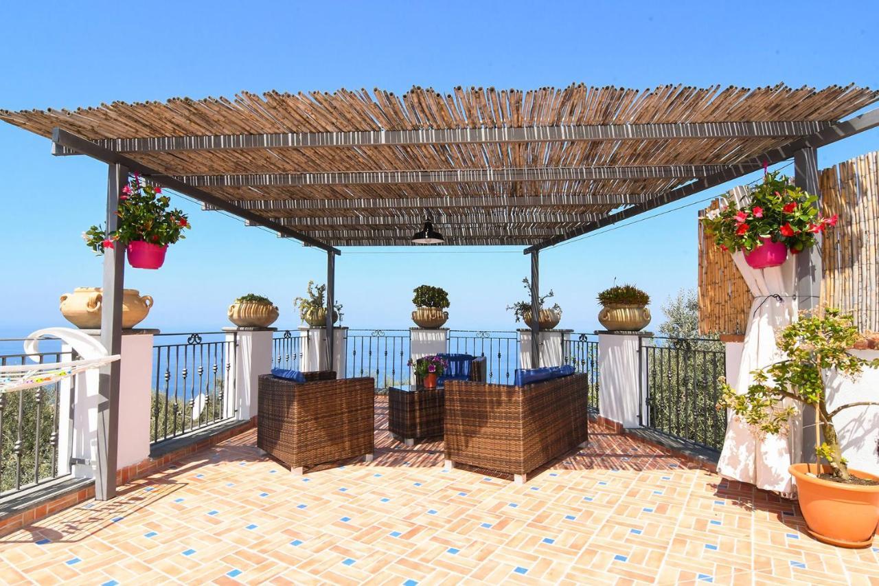 Villa Del Mare Termini Exterior foto