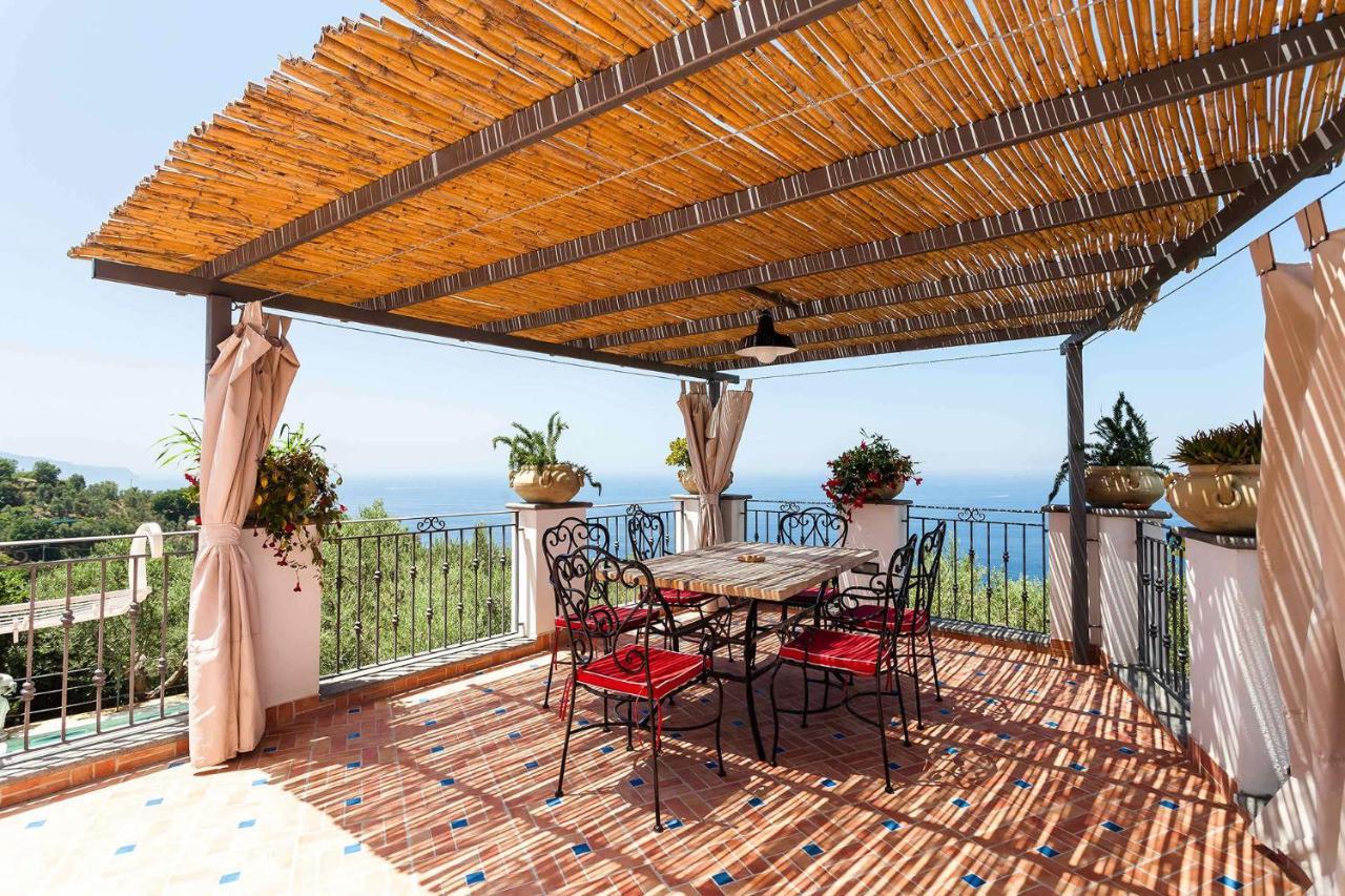 Villa Del Mare Termini Exterior foto