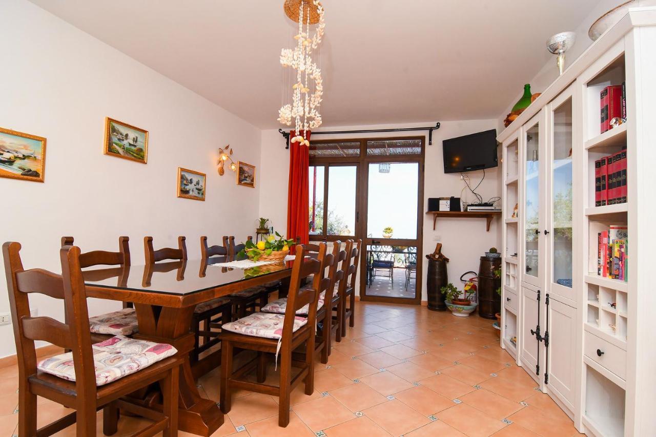 Villa Del Mare Termini Exterior foto