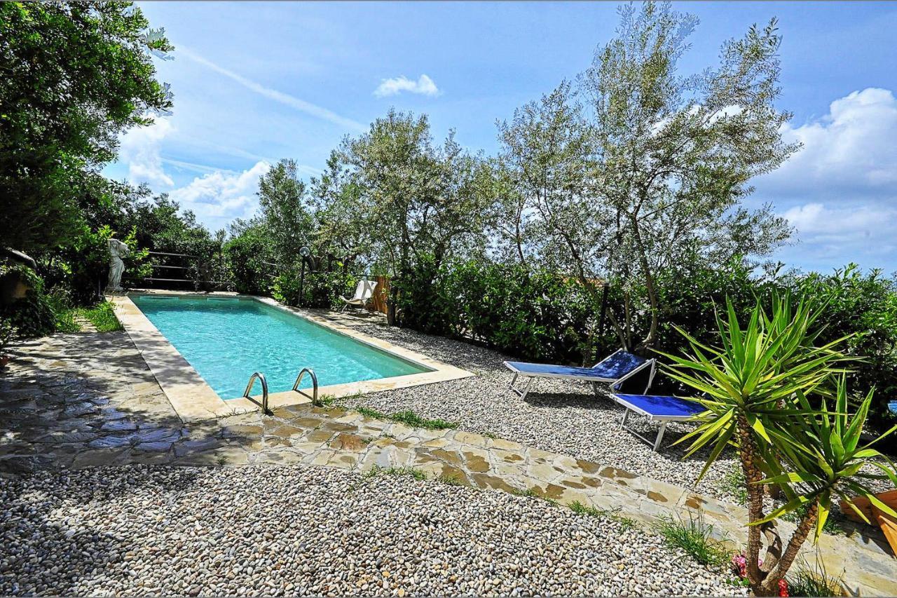 Villa Del Mare Termini Exterior foto